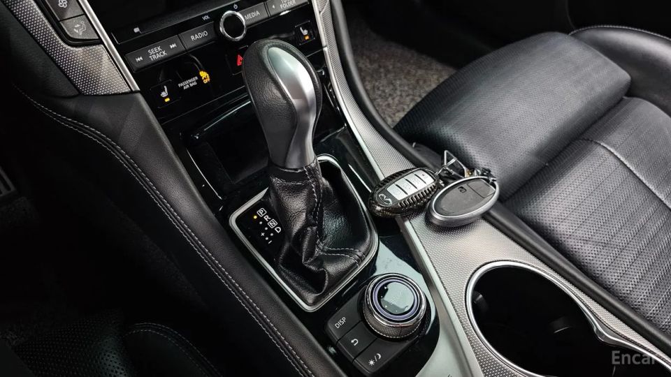 Infiniti Q50