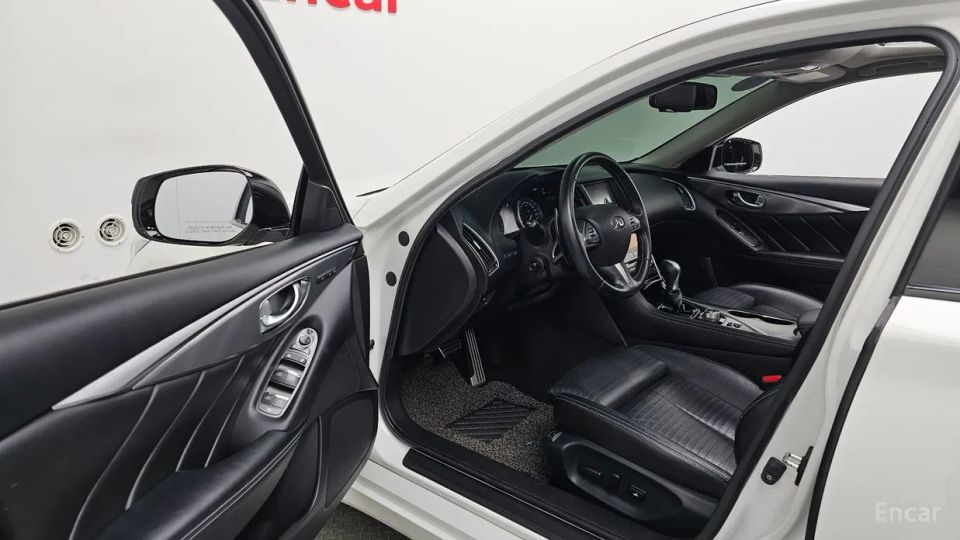 Infiniti Q50