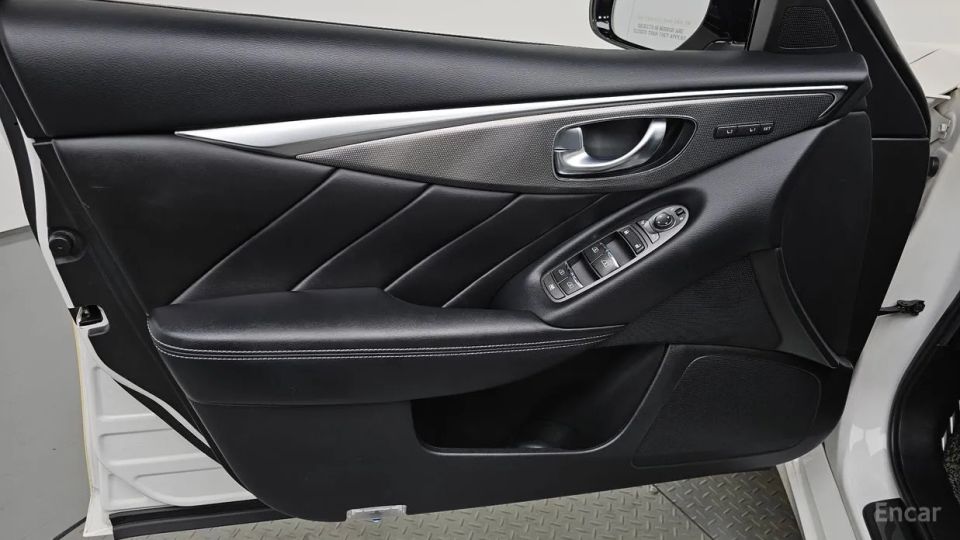 Infiniti Q50