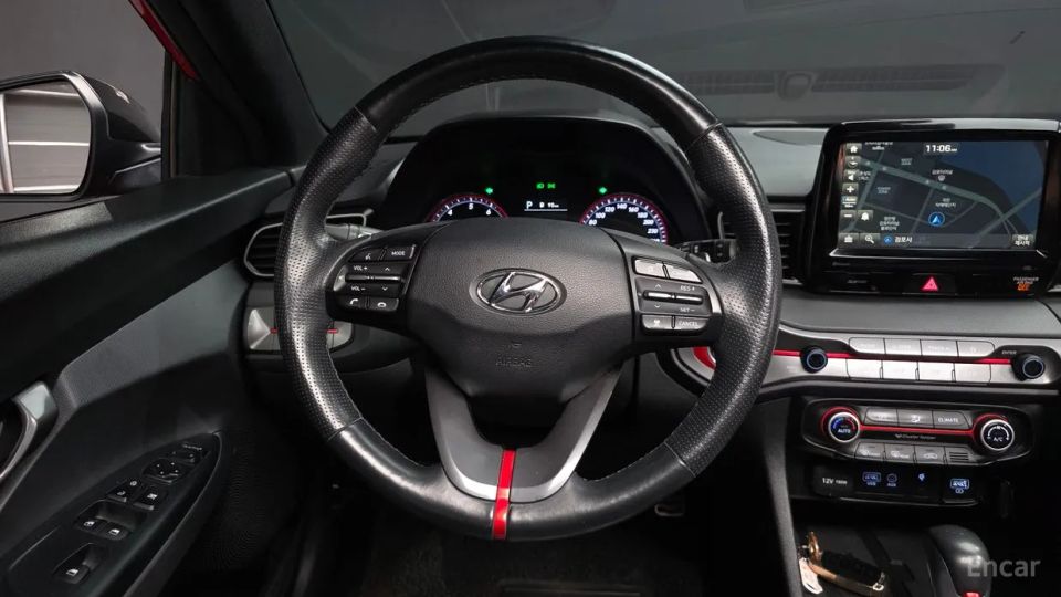 Hyundai Veloster
