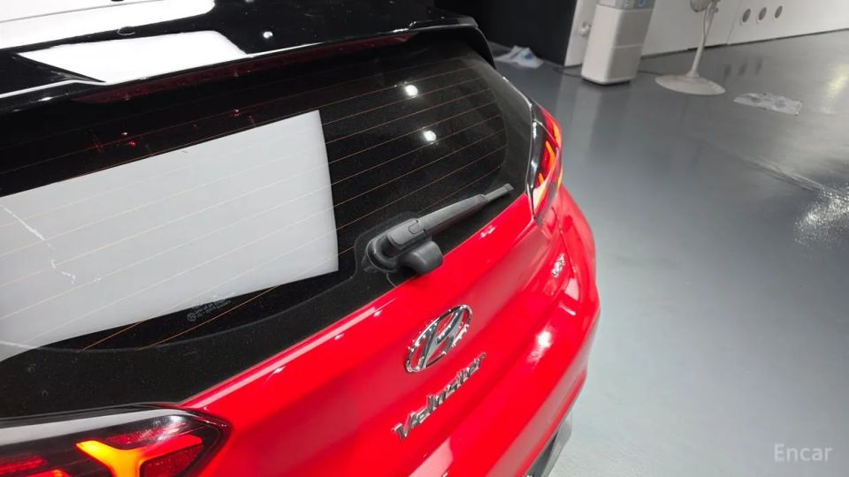 Hyundai Veloster