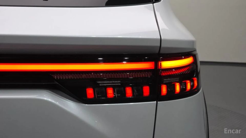 Renault-KoreaSamsung Grand Koleos
