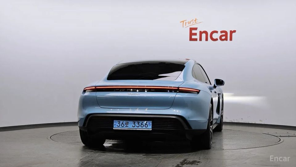 Porsche Taycan