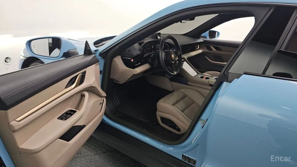 Porsche Taycan