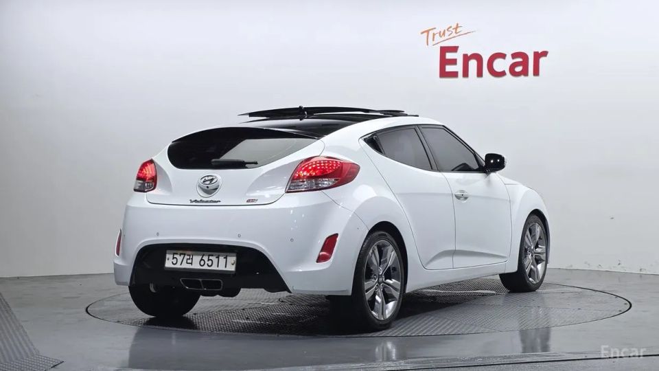 Hyundai Veloster