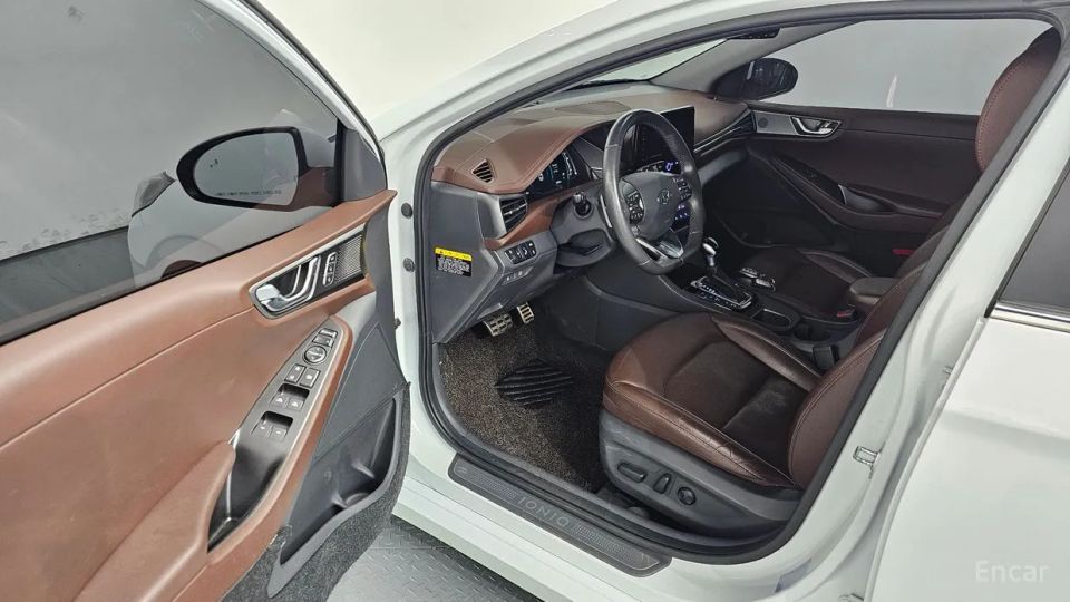 Hyundai Ioniq