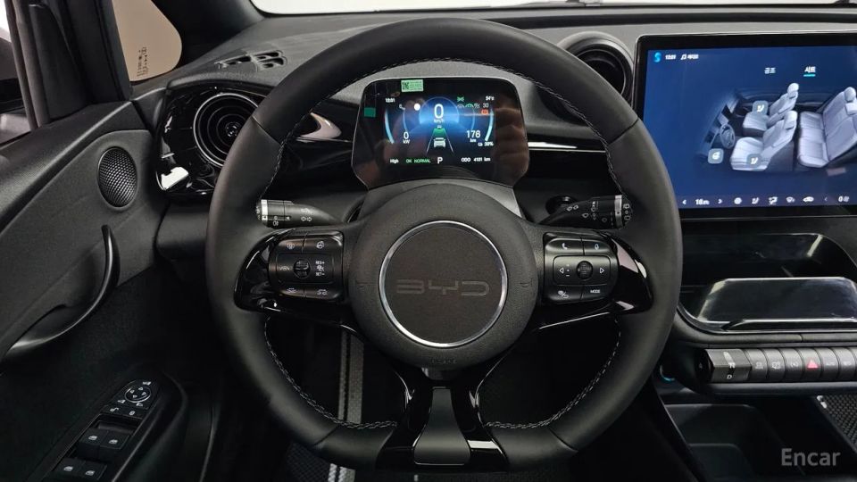 BYD Dolphin