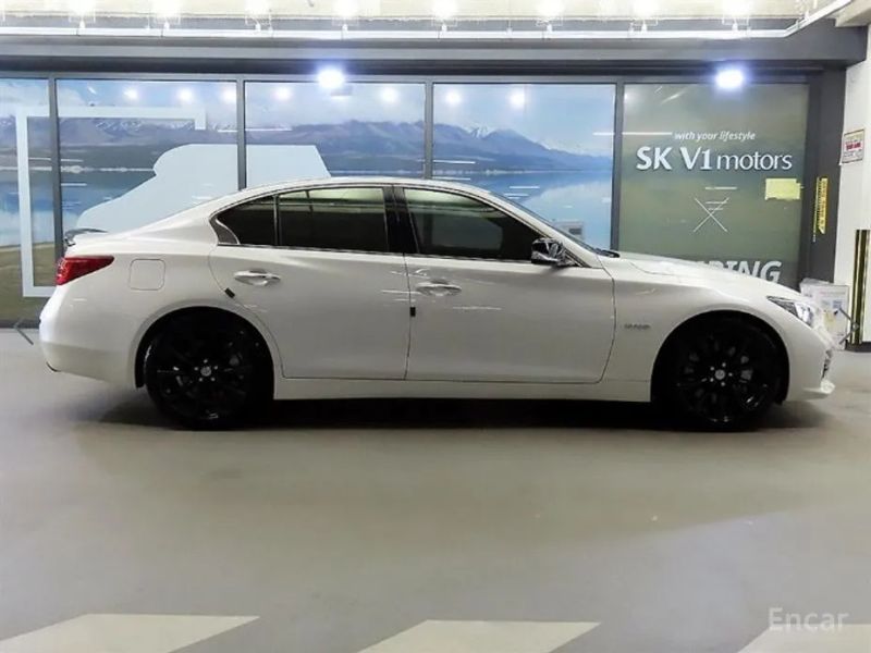 Infiniti Q50