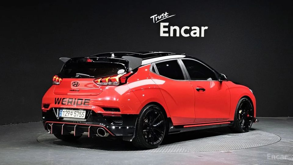 Hyundai Veloster