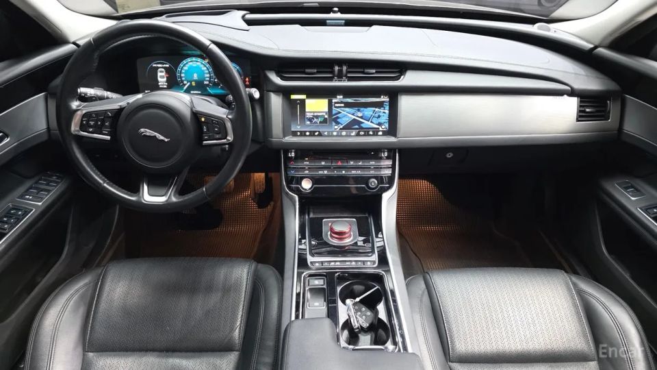 Jaguar xf