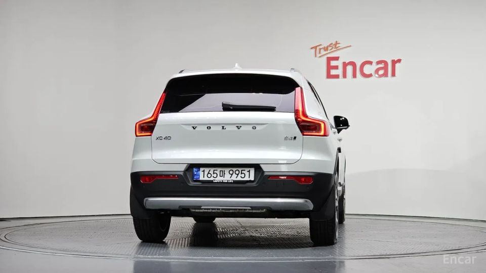 Volvo XC40