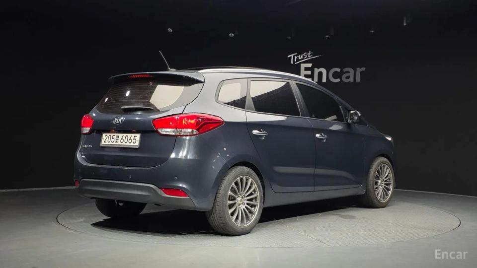 Kia Carens