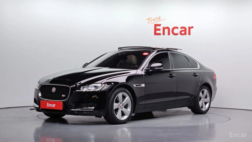 Jaguar xf