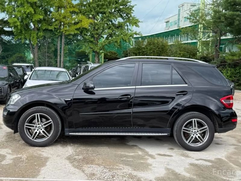 Mercedes-Benz M-class