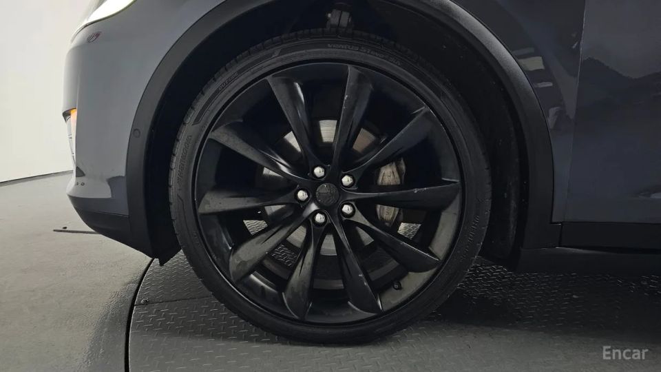 Tesla model-x