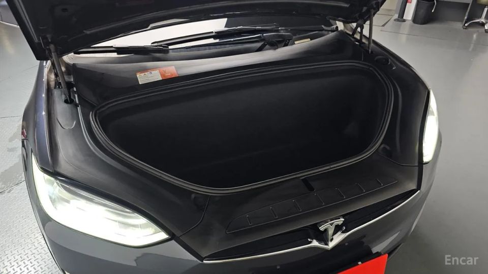 Tesla model-x