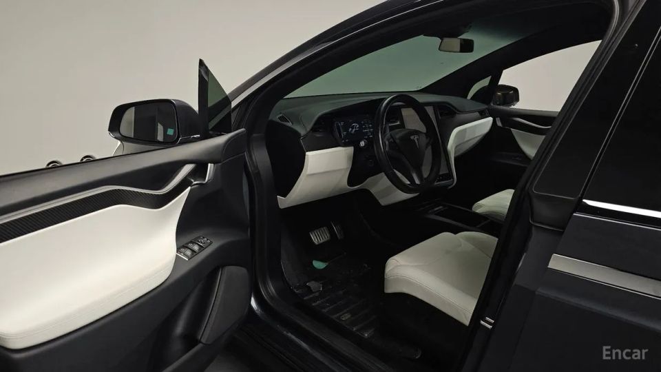 Tesla model-x