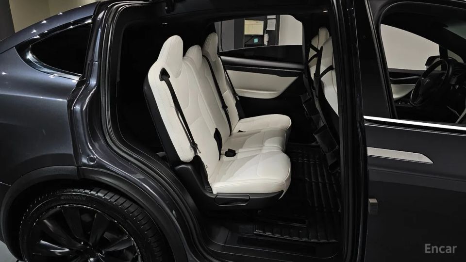 Tesla model-x