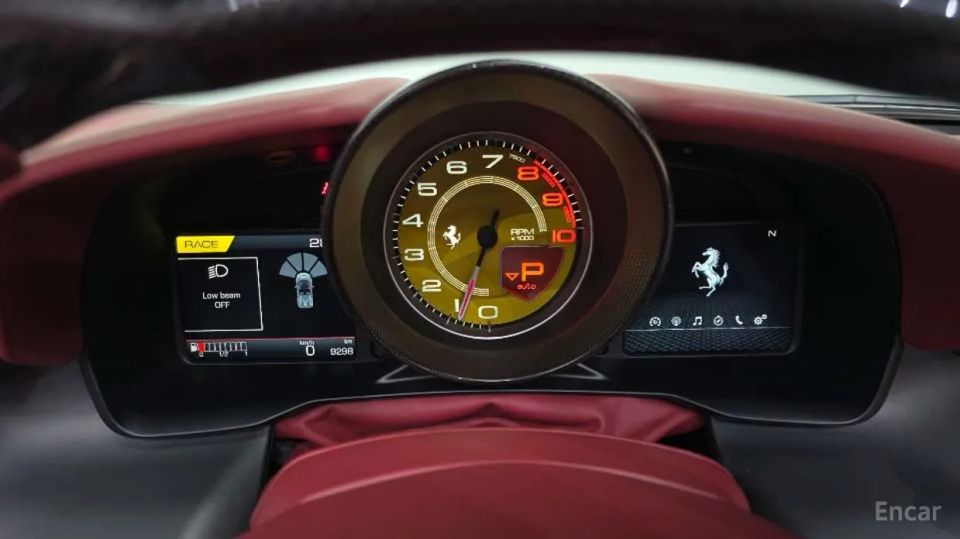 Ferrari F8