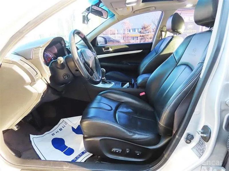 Infiniti G