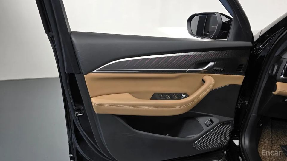 Renault-KoreaSamsung Grand Koleos
