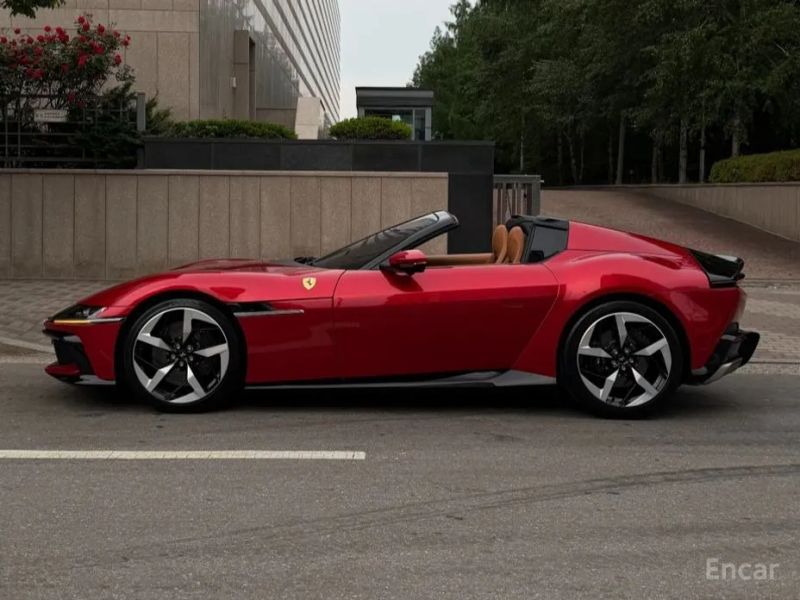 Ferrari 12 Cilindri