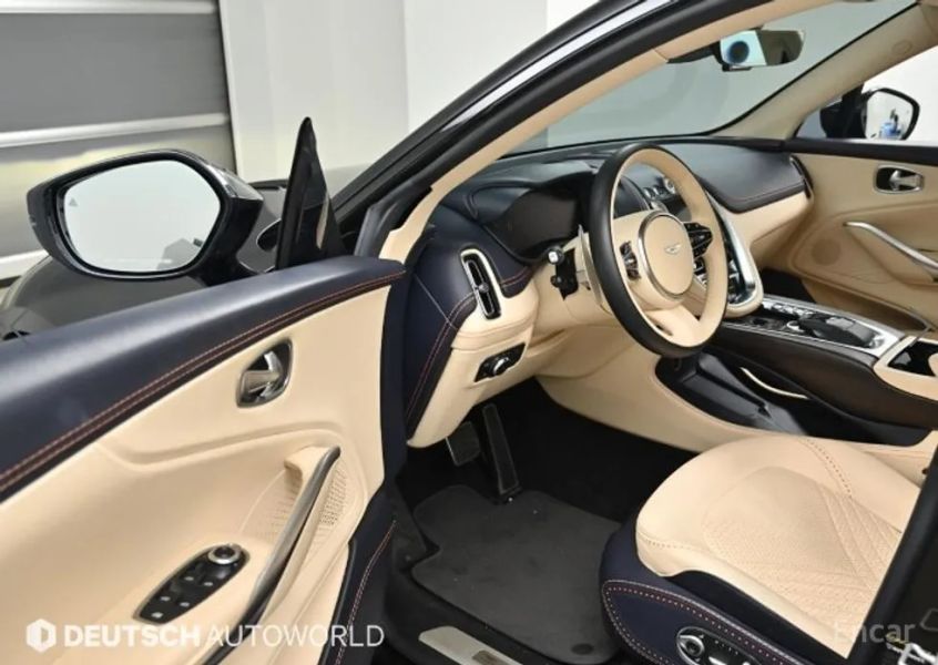 Astonmartin DBX