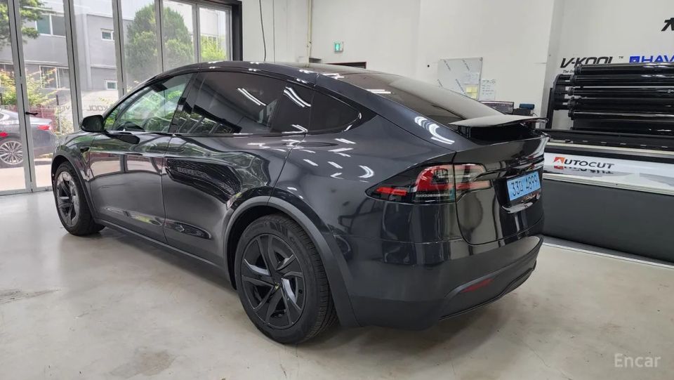 Tesla model-x