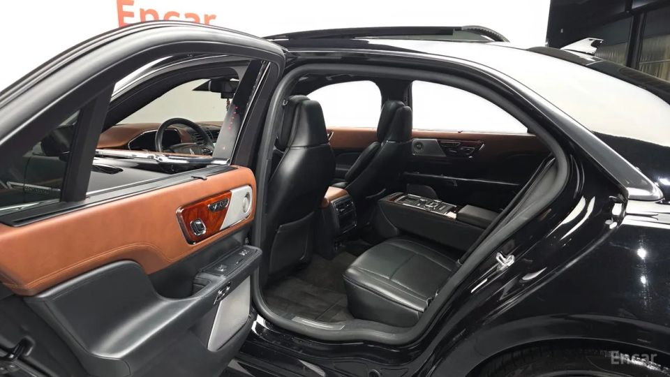 Lincoln Continental