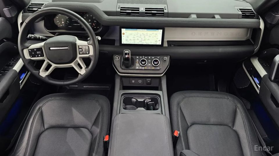 Land Rover Defender
