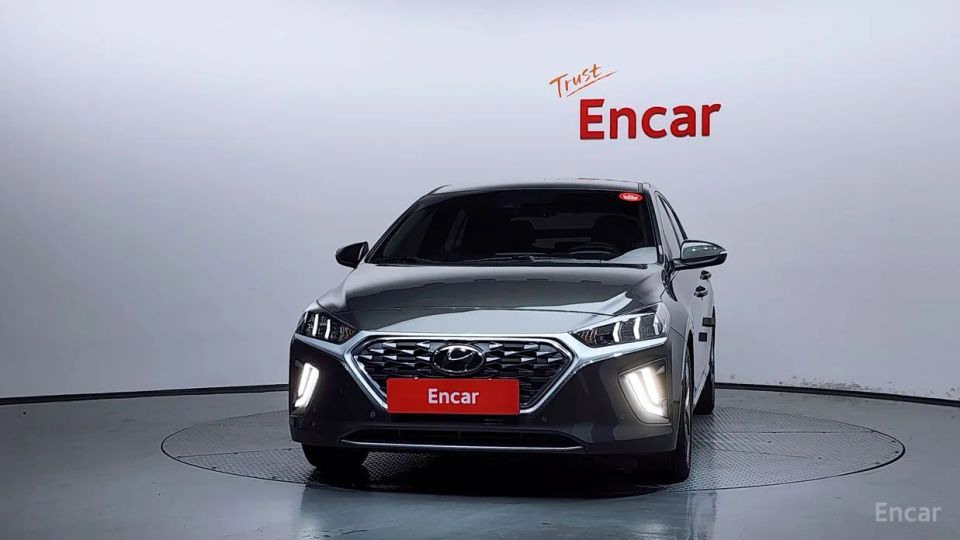 Hyundai Ioniq