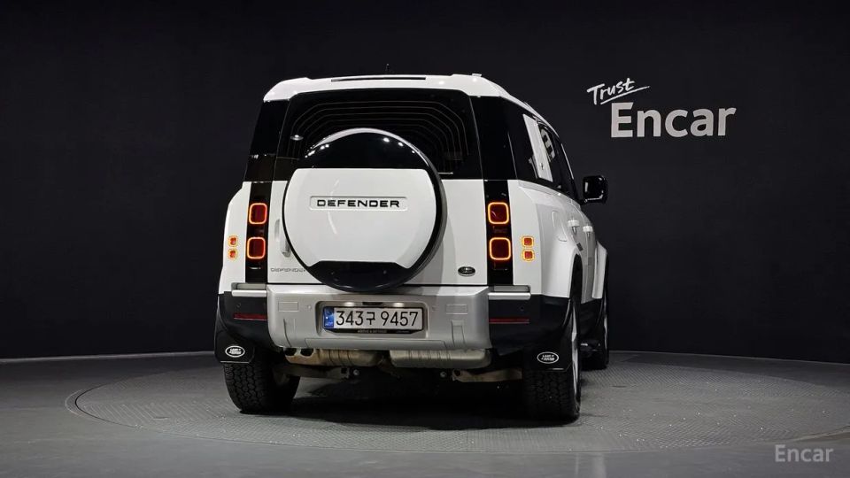 Land Rover Defender