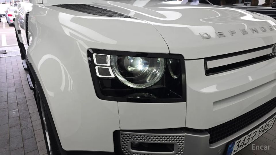 Land Rover Defender
