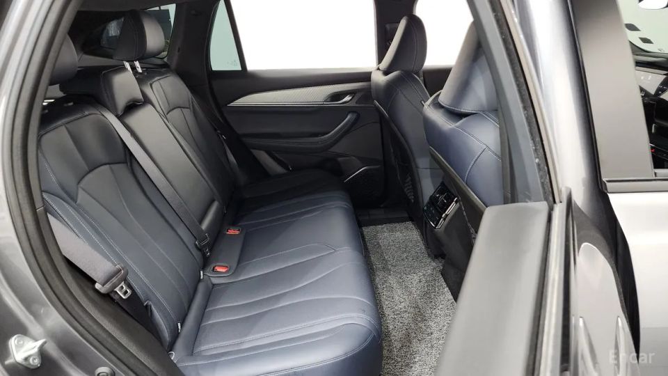 Renault-KoreaSamsung Grand Koleos