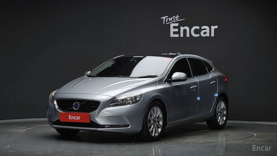 Volvo V40