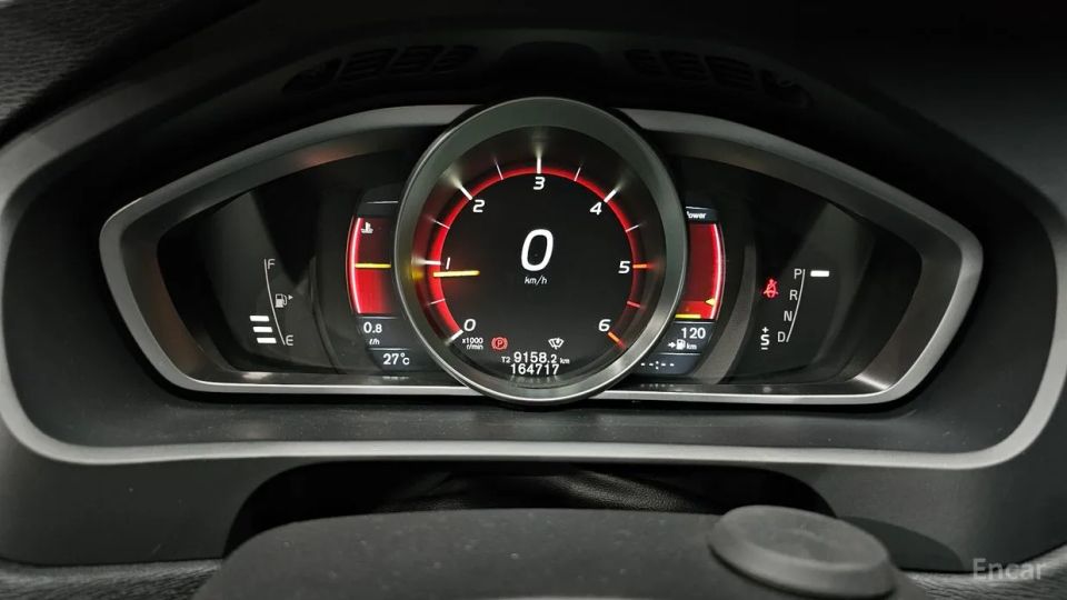 Volvo V40