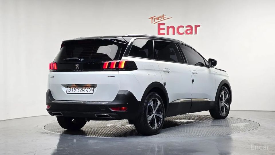 Peugeot 5008