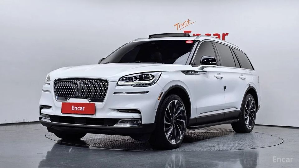 Lincoln Aviator