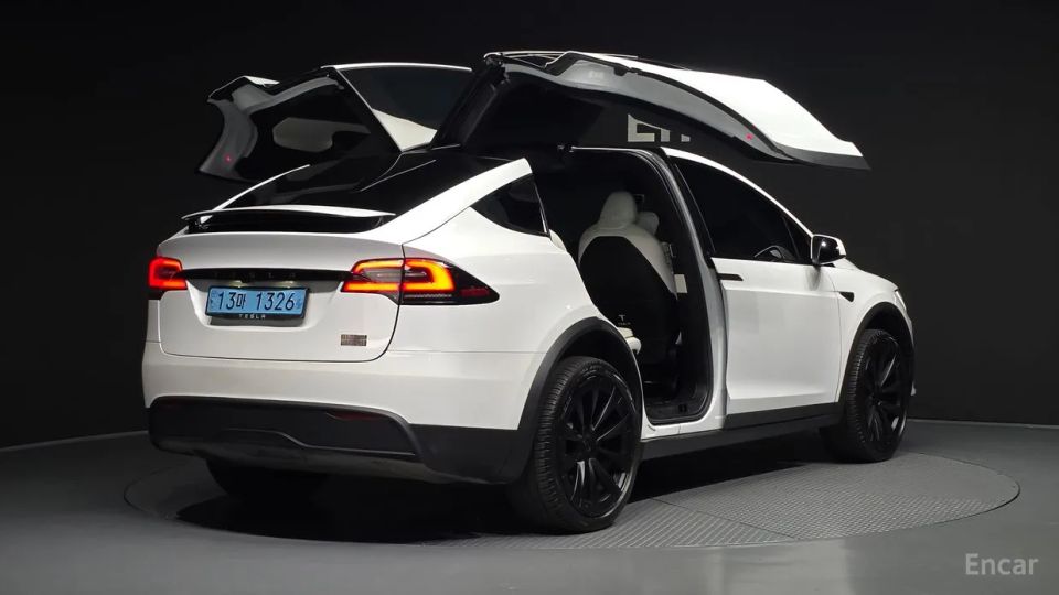 Tesla model-x