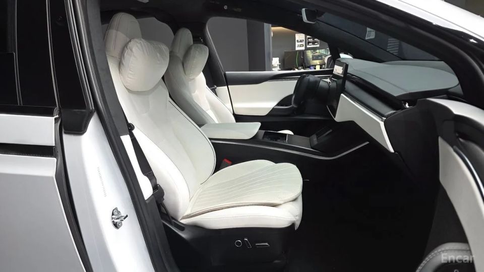 Tesla model-x