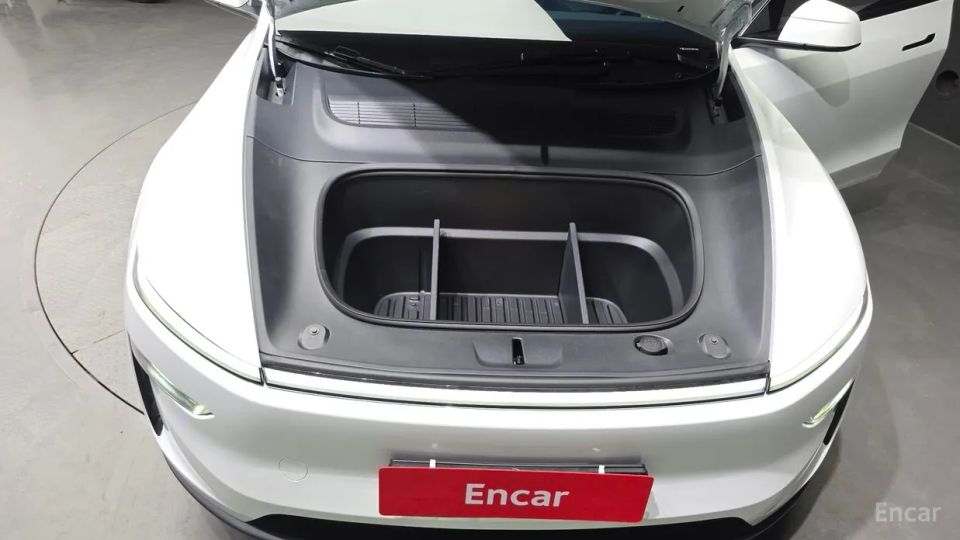 Tesla model-y