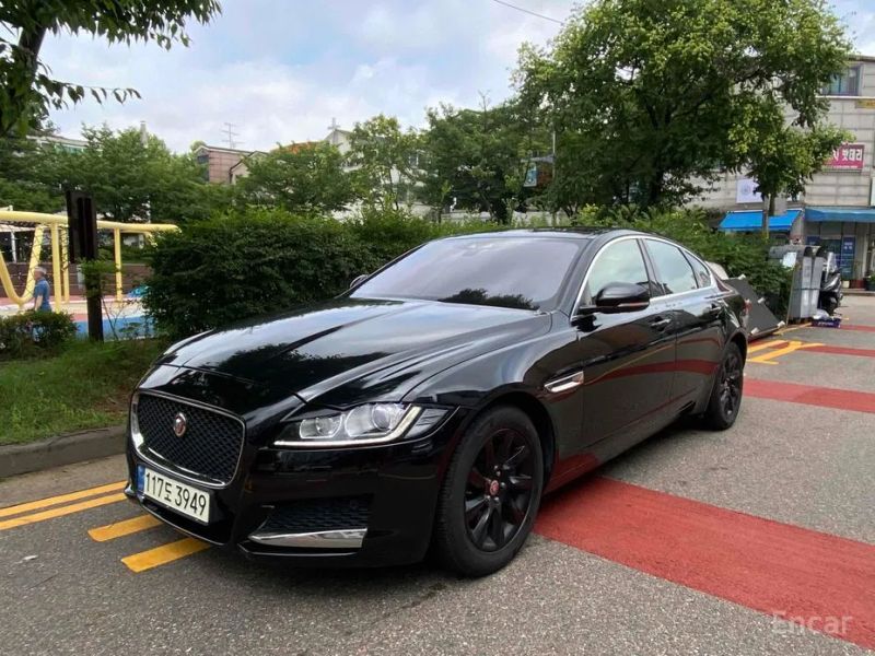 Jaguar xf