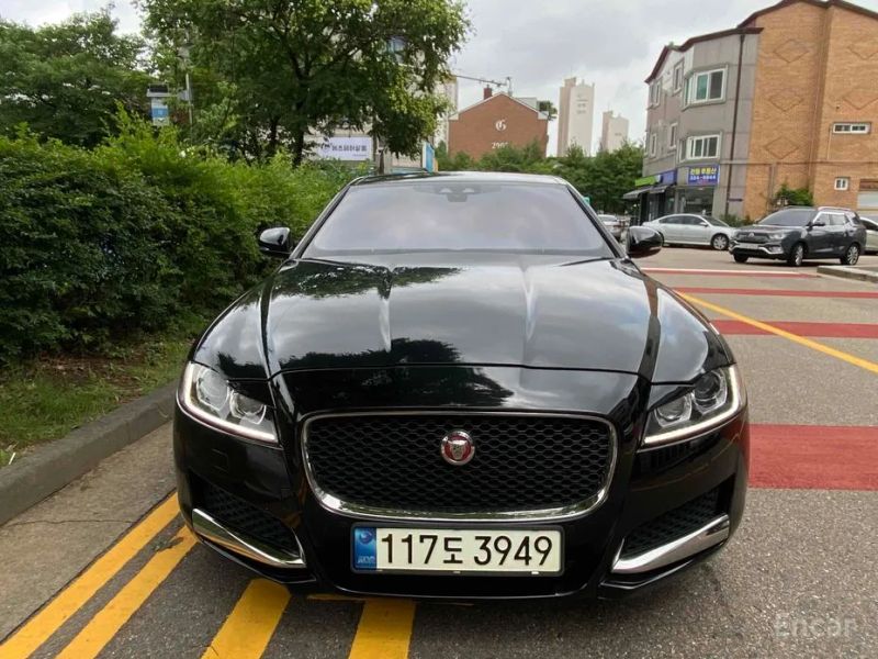 Jaguar xf