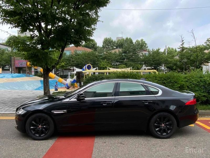 Jaguar xf