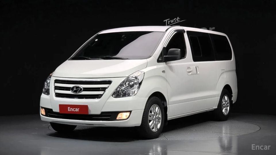 Hyundai Starex