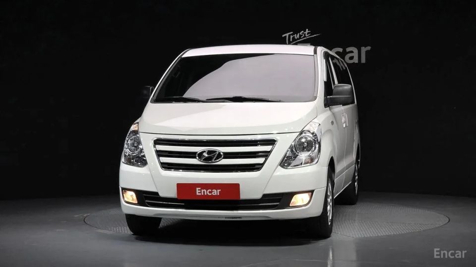 Hyundai Starex