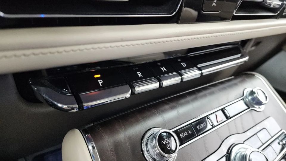 Lincoln Aviator