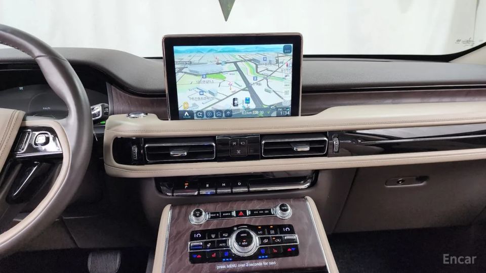 Lincoln Aviator