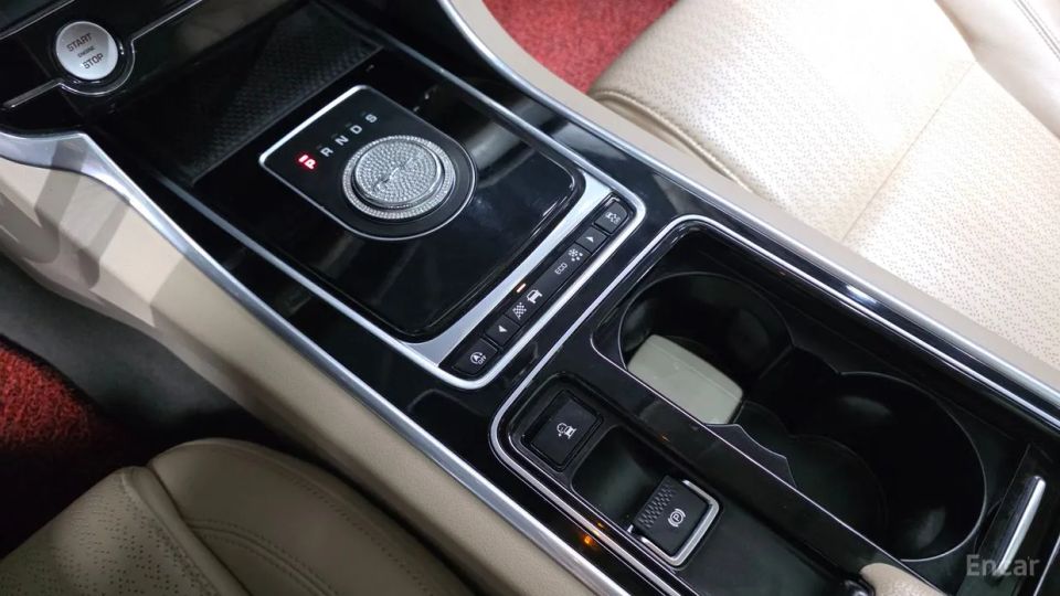 Jaguar xf
