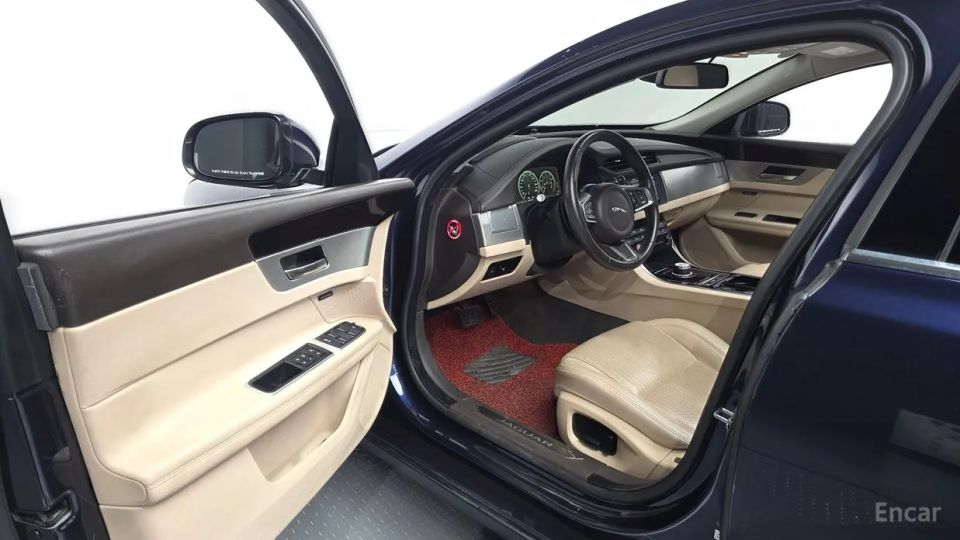 Jaguar xf